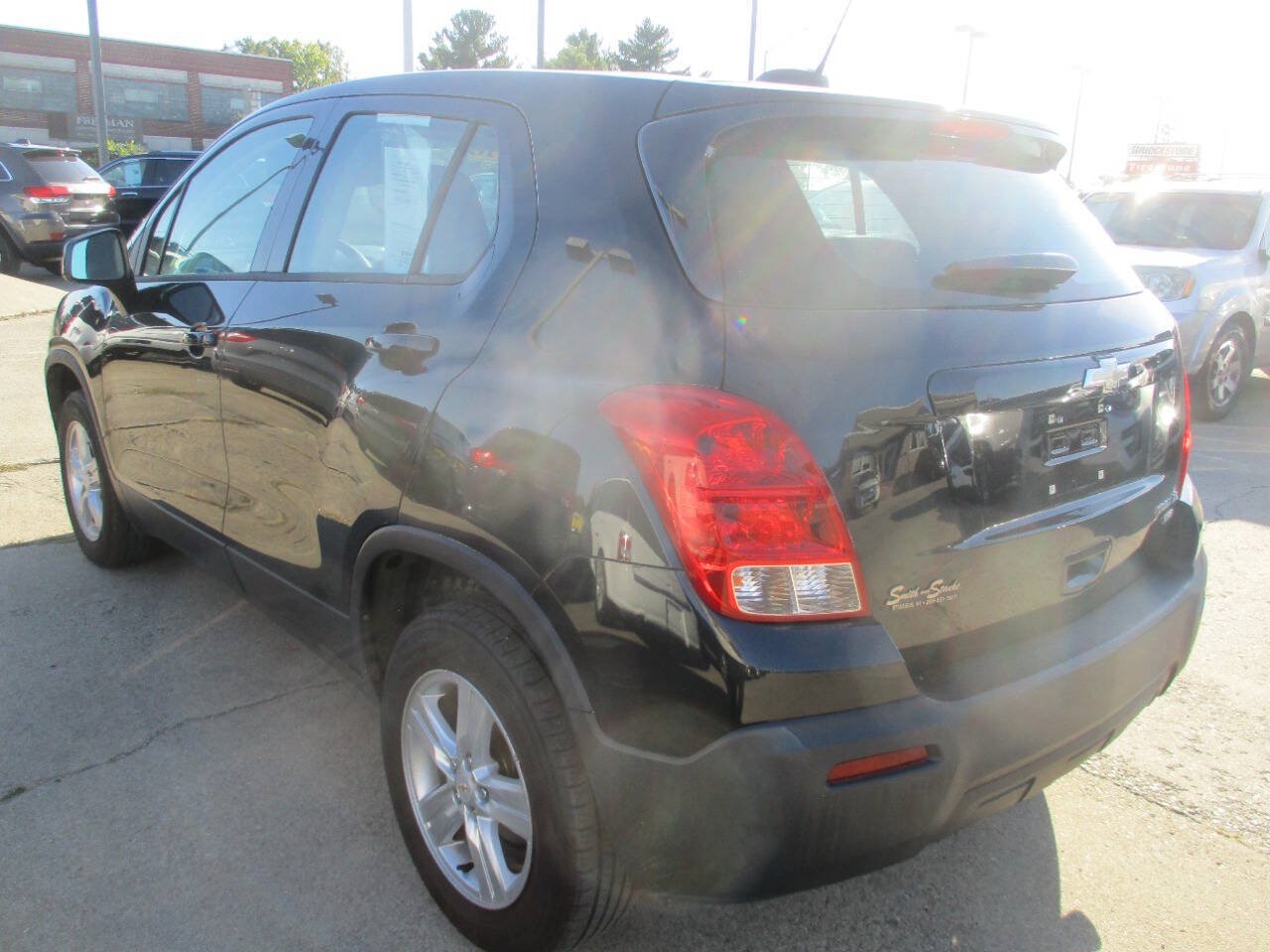 Used 2016 Chevrolet Trax LS AWD/4WD image 4