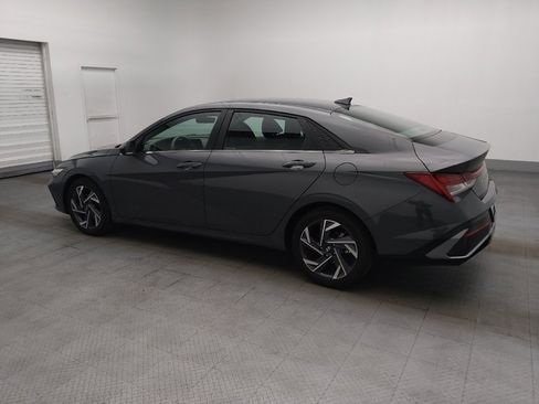 Used 2025 Hyundai Elantra SEL FWD image 3