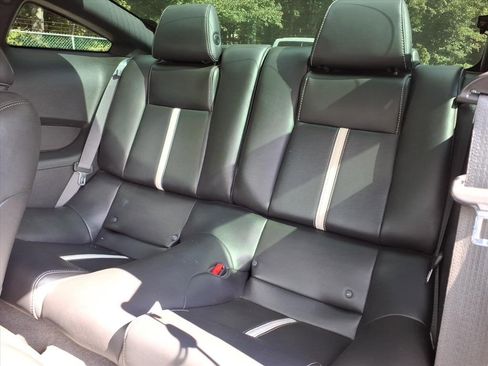 Used 2011 Ford Mustang GT Premium w/ Comfort Pkg image 10