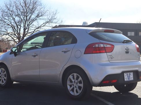 Used 2012 Kia Rio LX image 7