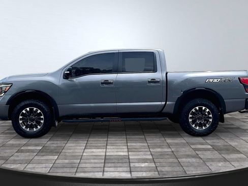 Used 2021 Nissan Titan PRO-4X w/ Pro-4x Convenience Package AWD/4WD image 4