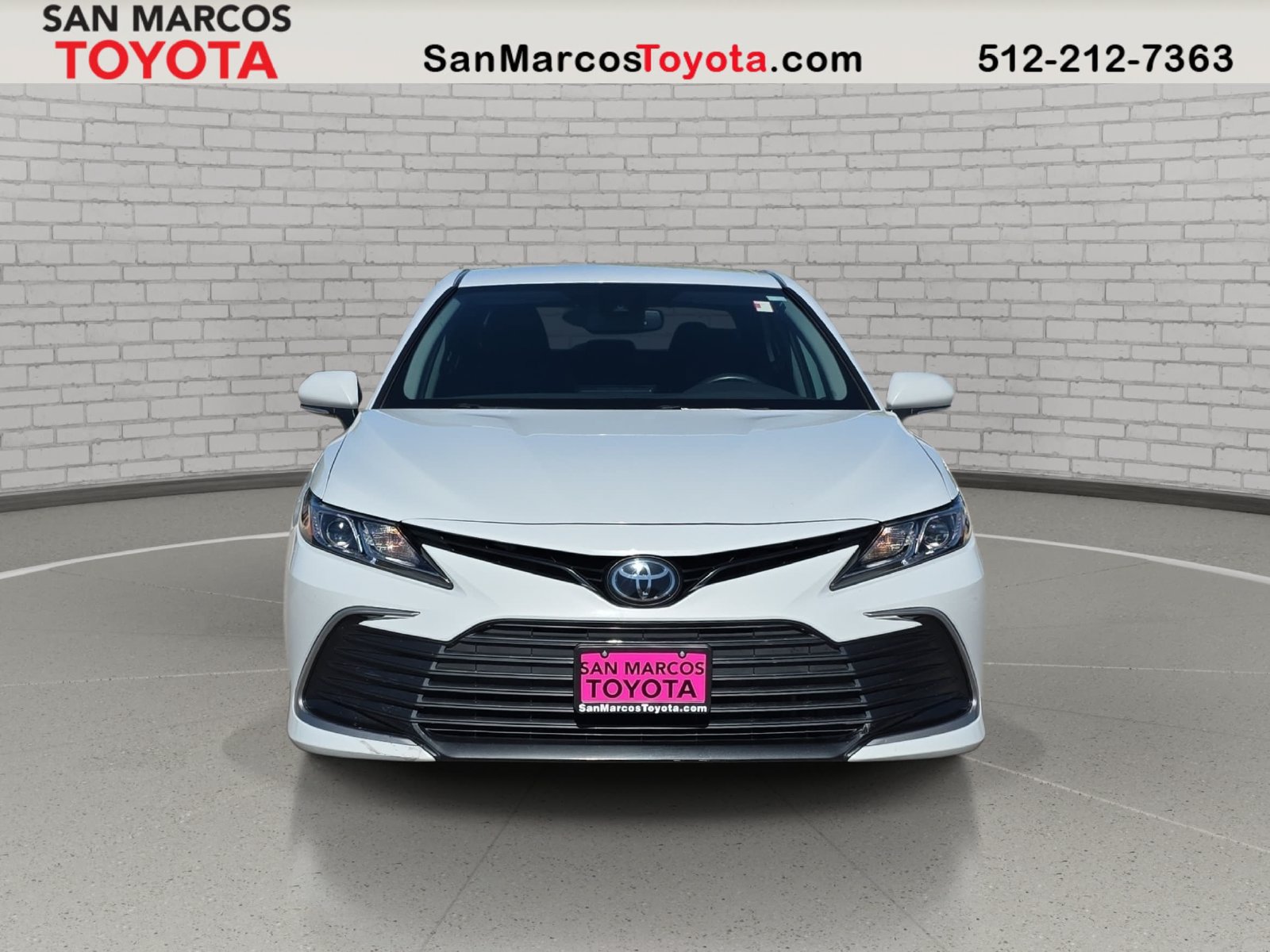 Used 2024 Toyota Camry LE w/ Convenience Package FWD image 2