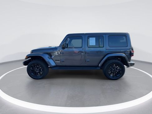 Used 2021 Jeep Wrangler Unlimited Sahara image 5