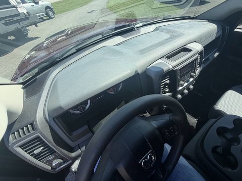 Used 2019 RAM 1500 Express image 38