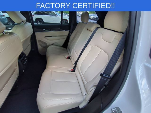 Certified 2025 Jeep Grand Cherokee Limited AWD/4WD image 31