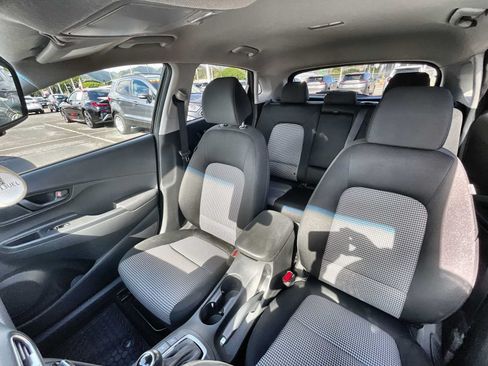 Used 2021 Hyundai Kona SEL AWD/4WD image 13