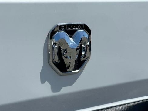 Used 2023 RAM ProMaster 2500 FWD image 25