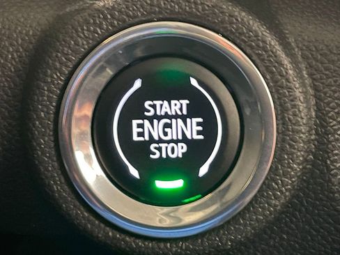 Used 2023 Chevrolet TrailBlazer LT image 33