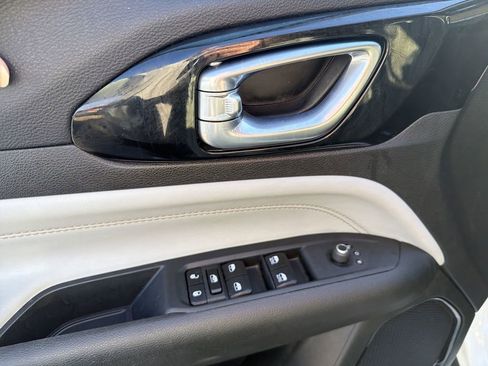 Used 2024 Jeep Compass Limited image 13