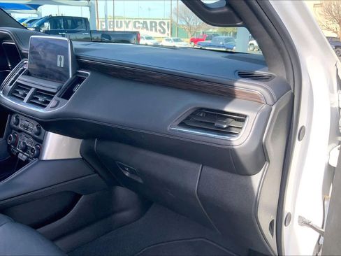 Used 2024 Chevrolet Tahoe Z71 w/ Luxury Package image 18