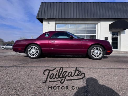 Used 2004 Ford Thunderbird image 1