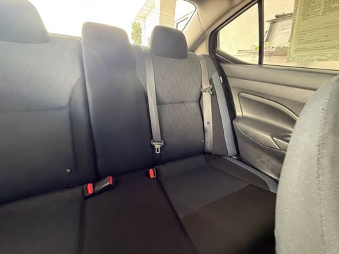 Used 2025 Nissan Versa SV image 37