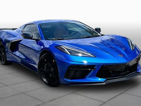 Used 2023 Chevrolet Corvette Stingray Preferred Conv w/ Z51 Performance Package RWD image 3