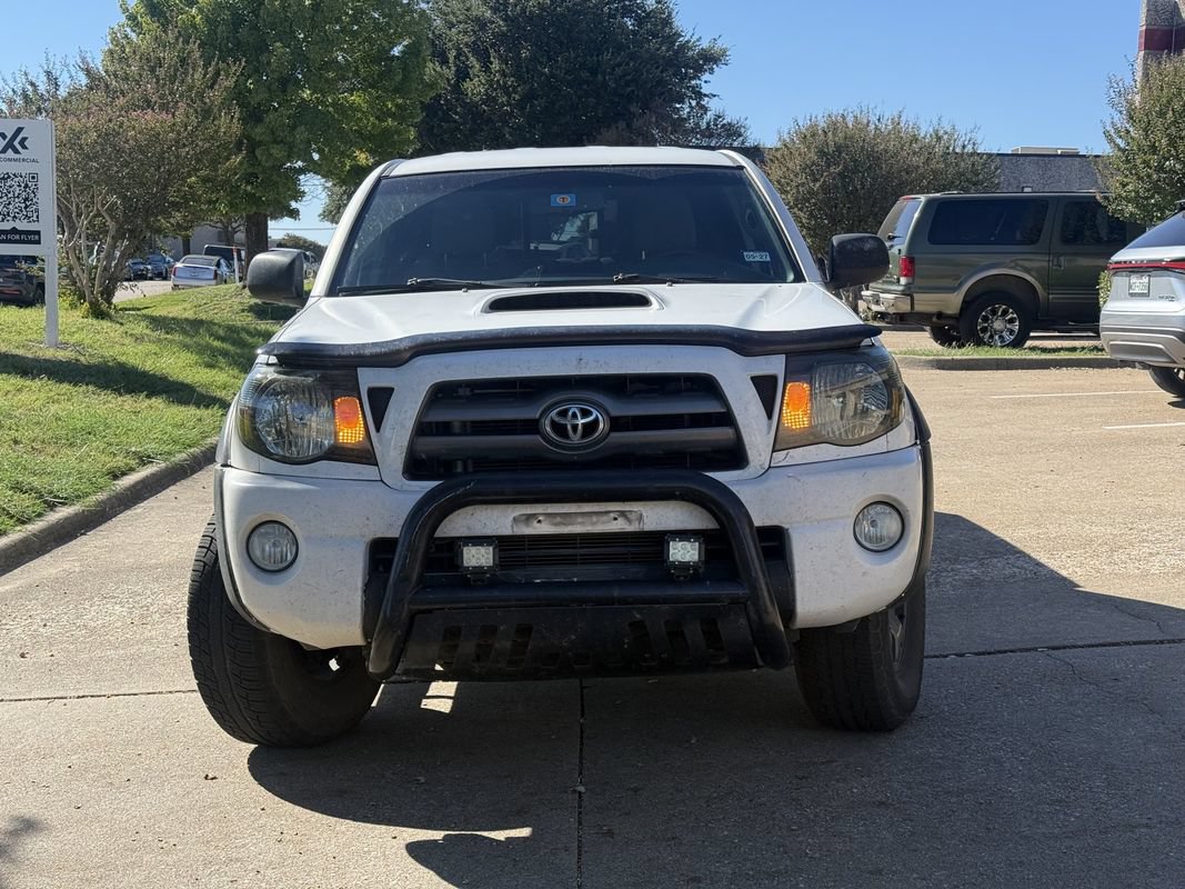 Used 2010 Toyota Tacoma 4x4 Double Cab image 2