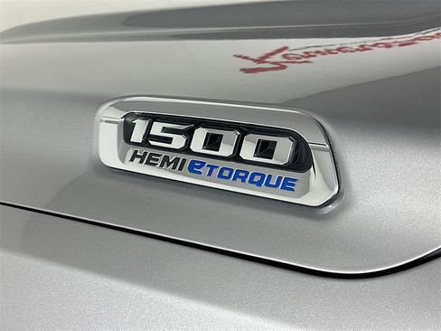 Used 2024 RAM 1500 Laramie image 28