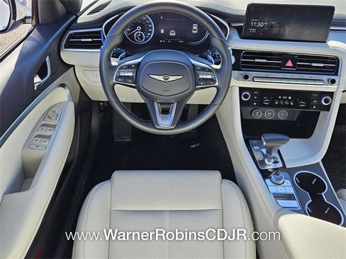 Used 2025 Genesis G70 2.5T image 7