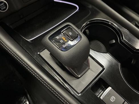 Used 2022 Nissan Rogue Platinum w/ Head-Up Display Package image 23