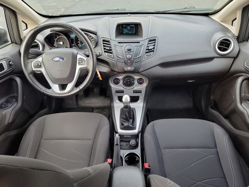 Used 2015 Ford Fiesta SE image 13