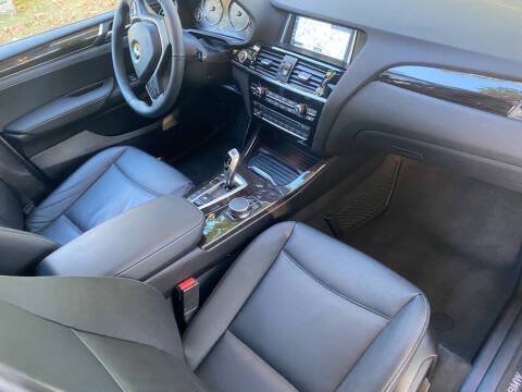 Used 2018 BMW X3 xDrive30i AWD/4WD image 11