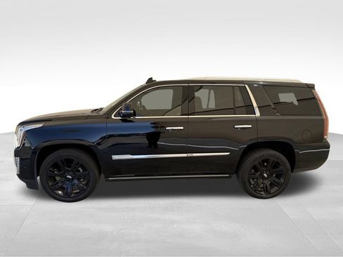 Used 2018 Cadillac Escalade Platinum AWD/4WD image 9