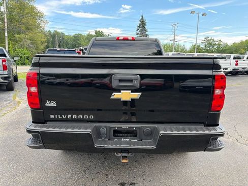 Used 2018 Chevrolet Silverado 1500 Custom w/ Custom Value Package AWD/4WD image 6