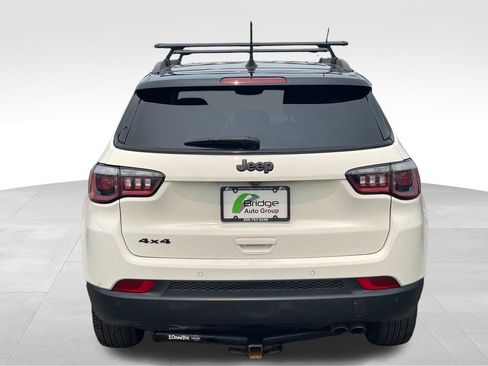 Used 2018 Jeep Compass Latitude w/ Popular Equipment Group AWD/4WD image 7