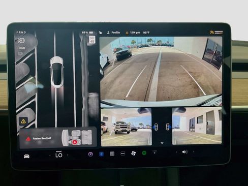 Used 2023 Tesla Model 3 Standard Range RWD image 13