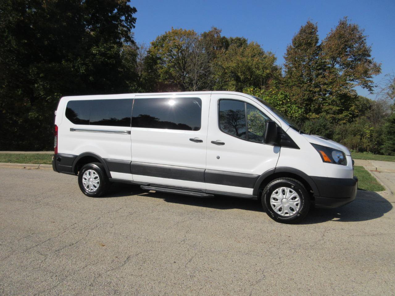 Used 2016 Ford Transit 350 XL RWD image 4