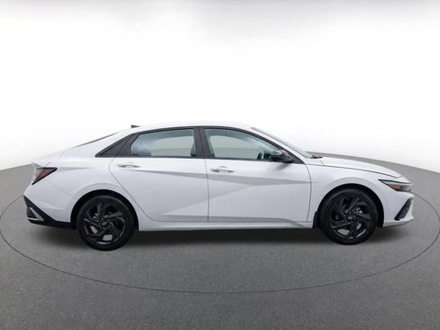 Used 2026 Hyundai Elantra Sport FWD image 10