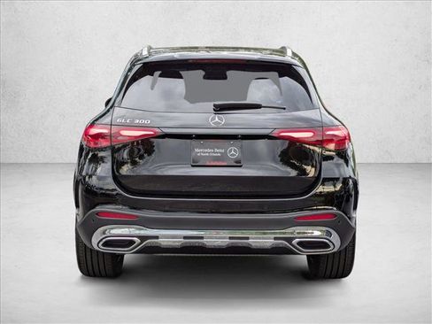 Used 2026 Mercedes-Benz GLC 300 image 7