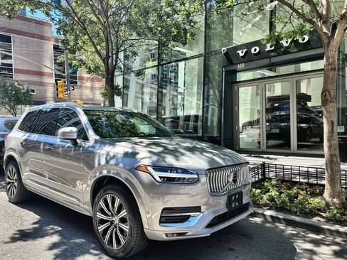 Certified 2023 Volvo XC90 B6 Plus w/ Protection Package Premier AWD/4WD image 1
