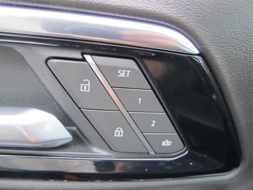 Certified 2025 Chevrolet Tahoe Premier RWD image 11