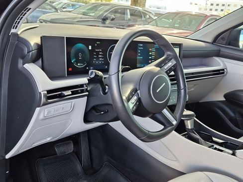 Certified 2025 Hyundai Tucson SEL image 9