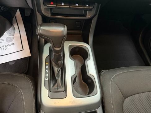 Used 2016 Chevrolet Colorado LT w/ LT Convenience Package AWD/4WD image 23