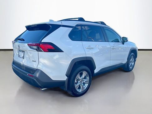Used 2025 Toyota RAV4 XLE FWD image 7