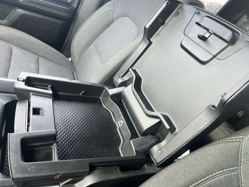 Used 2019 RAM 1500 Big Horn image 25