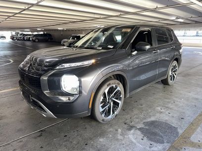 Used 2024 Mitsubishi Outlander SE