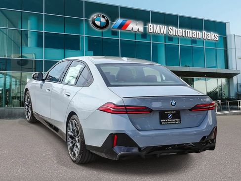 New 2026 BMW 530i w/ M Sport Package RWD image 6