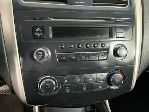 Used 2015 Nissan Altima 2.5 S w/ Power Driver Seat Package FWD image 22