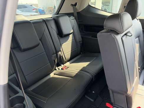 Used 2023 Volkswagen Atlas SE image 33