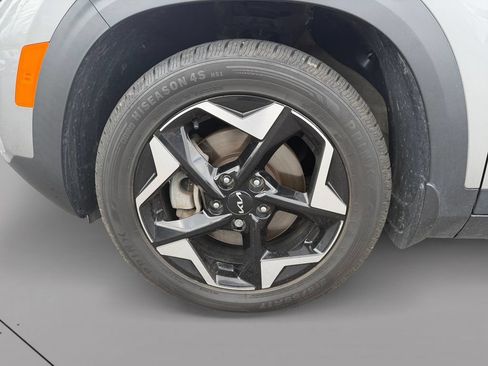 Certified 2024 Kia Seltos EX AWD/4WD image 9