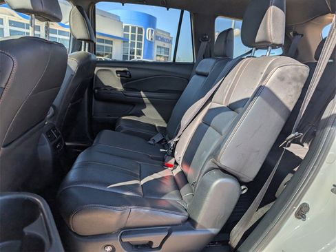 Certified 2022 Honda Pilot TrailSport image 31