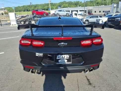 Used 2021 Chevrolet Camaro LT w/ Technology Package RWD image 3