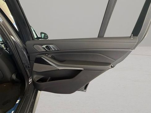 Used 2026 BMW X7 xDrive40i w/ M Sport Package image 30