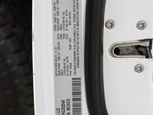 Used 2024 RAM 2500 Big Horn AWD/4WD image 33