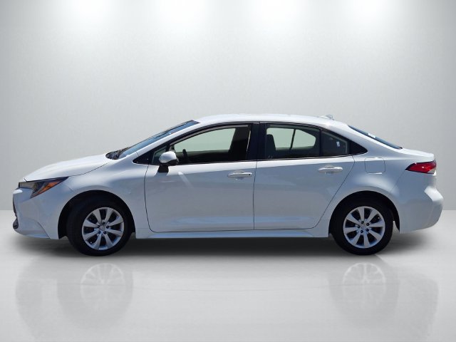 Used 2026 Toyota Corolla LE FWD image 7