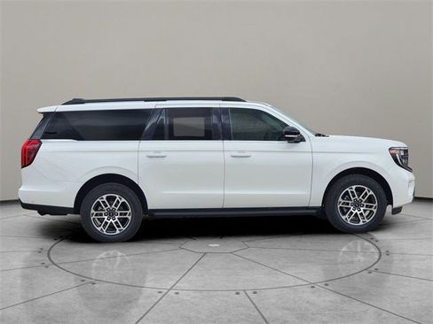 New 2025 Ford Expedition Max Active image 13