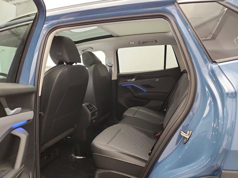 New 2026 Volkswagen Tiguan SE AWD/4WD image 32