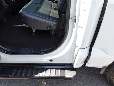 Used 2024 Ford F150 Lariat AWD/4WD image 24