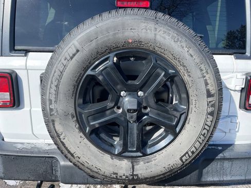 Used 2021 Jeep Wrangler Unlimited Sport image 11